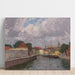 Reproductie van het schilderij A Kanaal met boten voor een stad - Alfred Zoff