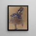 Danseuse staand zijaanzicht - Edgar Degas — ingelijst kunstwerk aan de muur