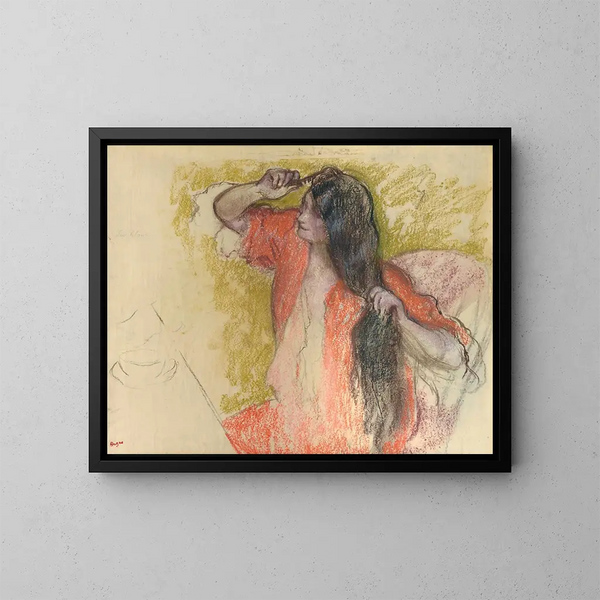 Vrouw in rode badjas die haar haar kamt - Edgar Degas — ingelijst kunstwerk aan de muur