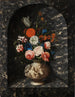 Bloemenmand in een nis van zwart-wit marmer - Georg Hinz — weergave van het kunstwerk