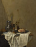 Natuurgetrouwe Kunstdruk van een stilleven met een tinnen kruik, wijnglazen en een ham samen op een gedekte tafel met een wit tafelkleed - Gerrit van Vucht — weergave van het kunstwerk