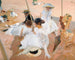 Onder de luifel op het strand van Zarauz - Joaquín Sorolla — weergave van het kunstwerk