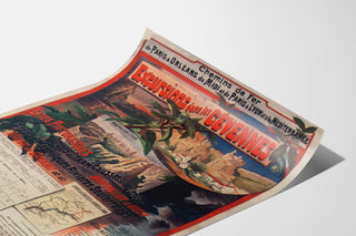 Vintageposter Cévennes, treinexcursies, gepresenteerd op een gekromde pagina, perspectivisch zicht.