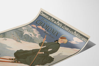 Vintageposter Chamonix, wintersport PLM, gepresenteerd op een gebogen vel, perspectivisch gezien.