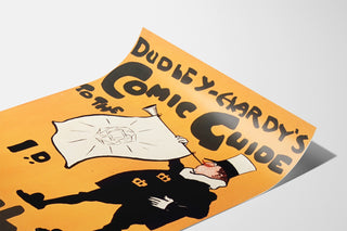 Vintageposter Dudley Hardy, comic guide, gepresenteerd op een gebogen vel papier, perspectiefaanzicht.