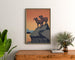 Vintage poster National Parks Preserve Wild Life, ingelijst boven een houten dressoir tussen planten.