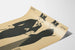 Vintage zwart-beige poster met twee elegante heren in hoge hoed