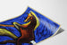 Vintage poster van galopperend paard met intense blauwe achtergrond