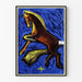 Vintage poster van galopperend paard met intense blauwe achtergrond