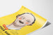 Vintage humoristische poster van Ben Turpin op gele achtergrond
